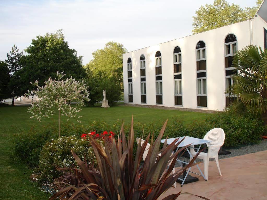 Agape Hotel Bessines Екстер'єр фото