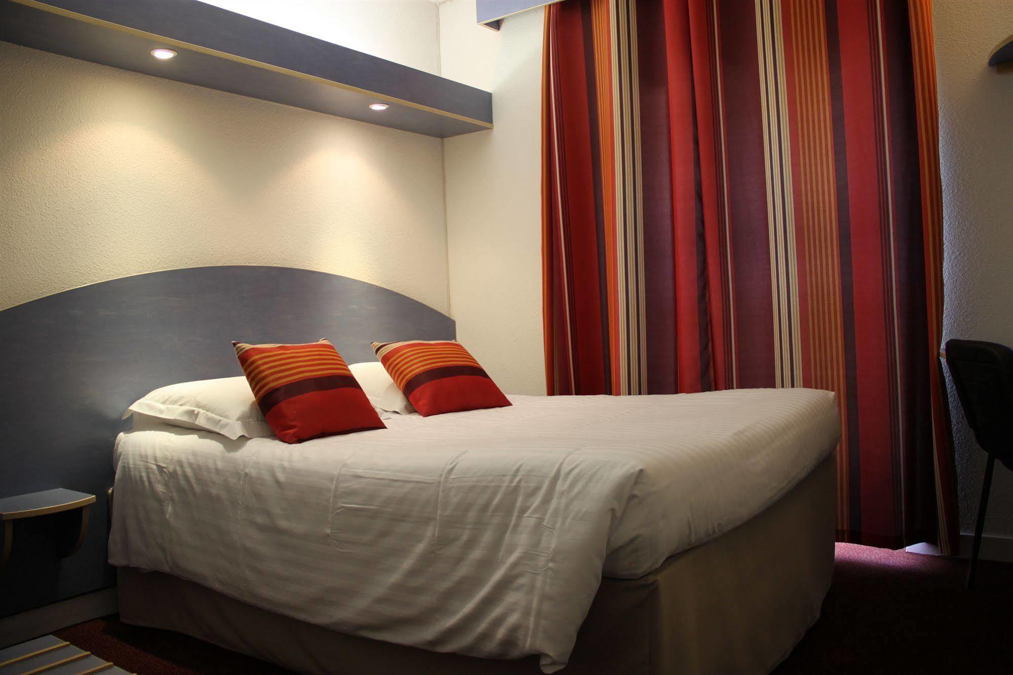 Agape Hotel Bessines Екстер'єр фото