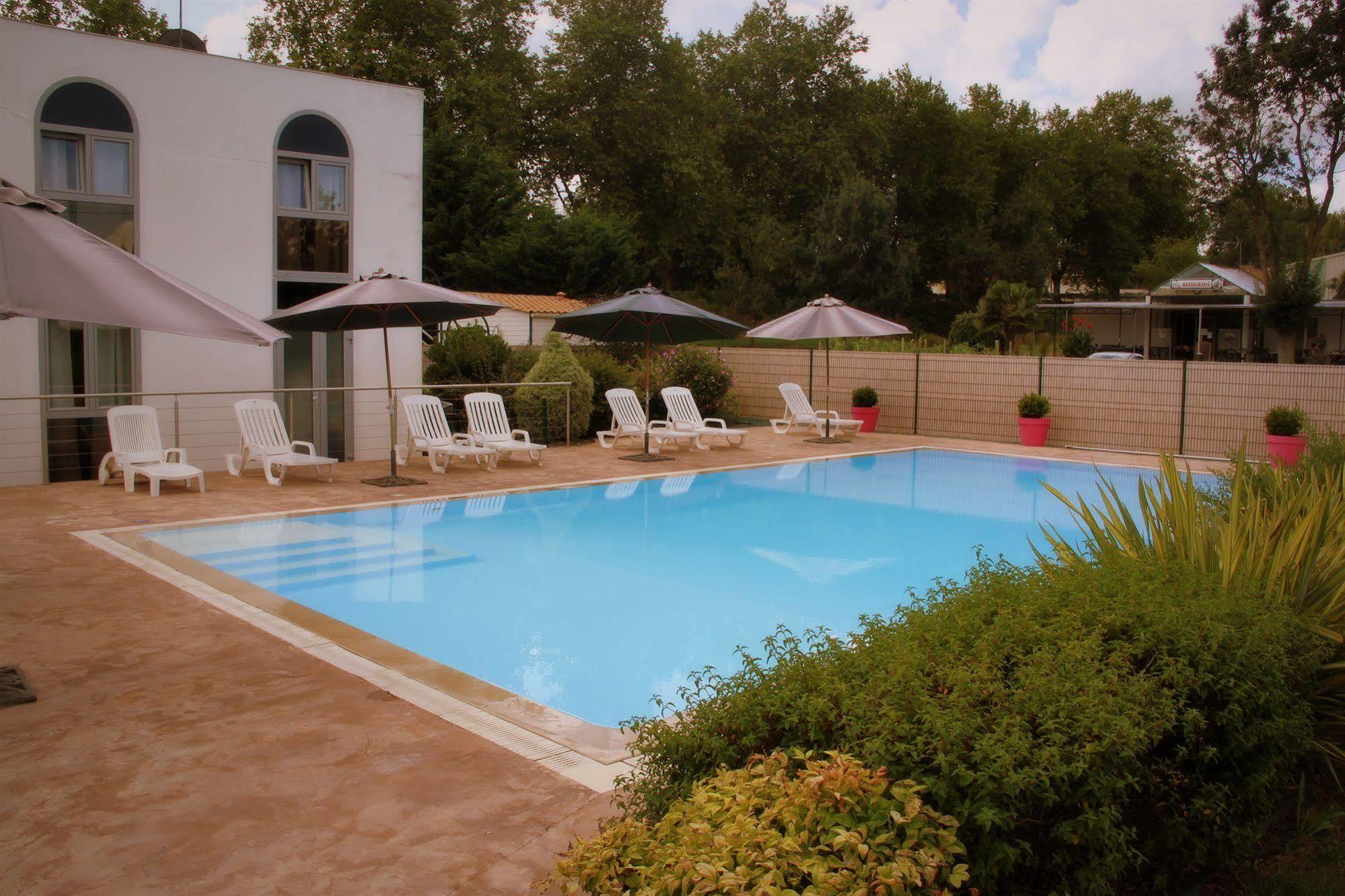Agape Hotel Bessines Екстер'єр фото